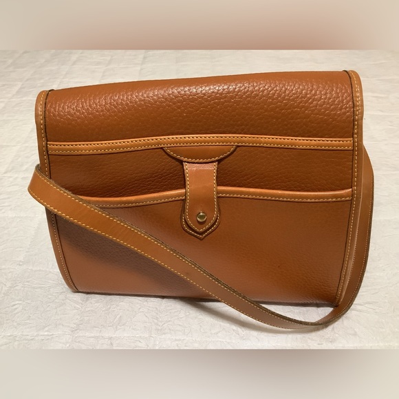 DOONEY & BOURKE VINTAGE 90s ESSEX CROSSBODY  LEATHER